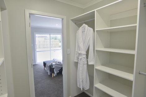 Photo of property in 60 Feist Street, Carterton, 5713