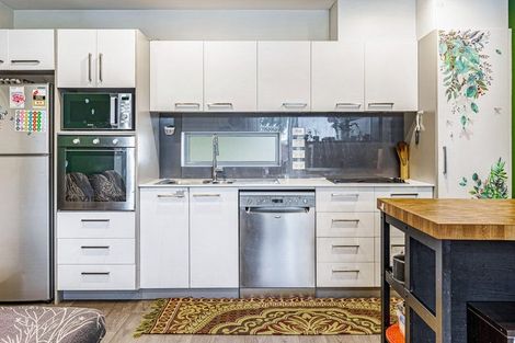 Photo of property in 2/160c Hobsonville Point Road, Hobsonville, Auckland, 0616