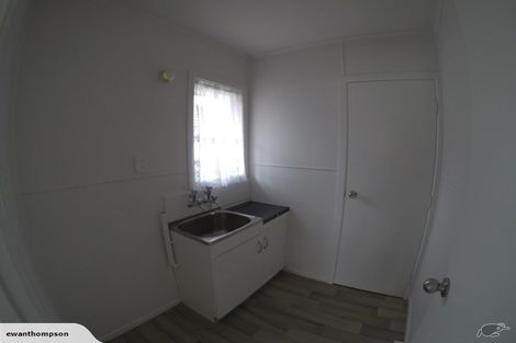 Photo of property in 2 Hereford Street, Te Atatu Peninsula, Auckland, 0610