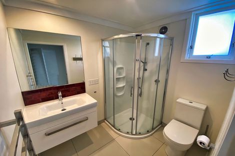 Photo of property in 114 Scenic Drive, Titirangi, Auckland, 0604