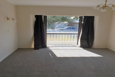 Photo of property in 1/28 Hall Street, Pukekohe, 2120