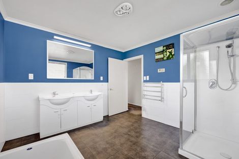 Photo of property in 30 Oberon Street, Stratford, 4332