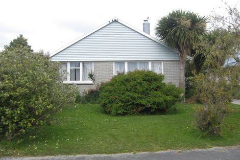 Photo of property in 5 Grosvenor Street, Redwood, Christchurch, 8051