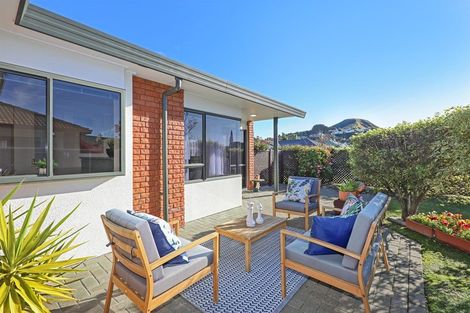 Photo of property in 3 Beaufort Place, Taradale, Napier, 4112