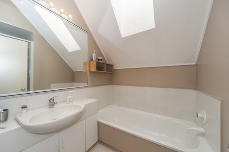 Photo of property in 14u9 Harriett Street, Thorndon, Wellington, 6011