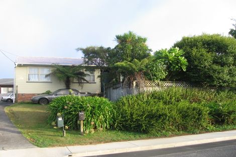 Photo of property in 1/4 Merton Avenue, Glenfield, Auckland, 0627