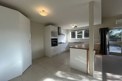 Photo of property in 82 Moeraki Road, Maoribank, Upper Hutt, 5018