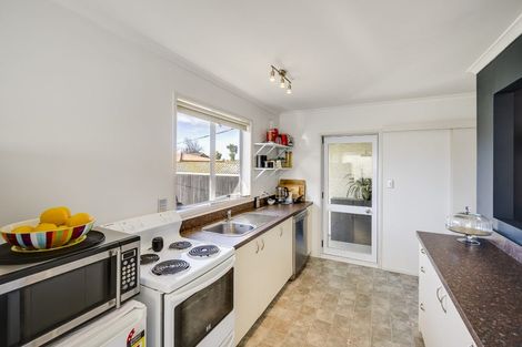 Photo of property in 2 Storkey Street, Marewa, Napier, 4110