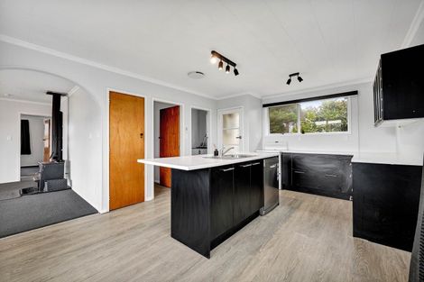 Photo of property in 13 Oberon Street, Stratford, 4332