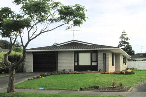 Photo of property in 29 Rosebank Grove, Waikanae, 5036