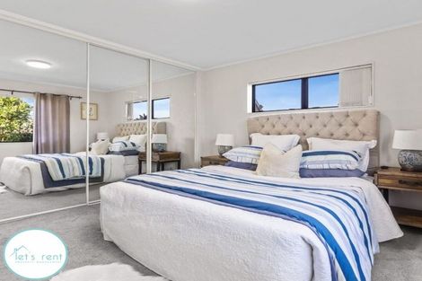 Photo of property in 2/11 Nelson Street, Papakura, 2110