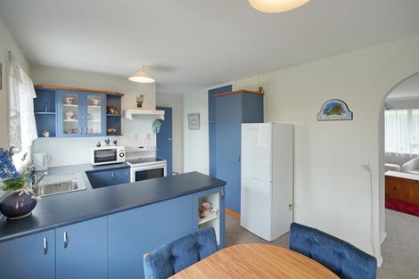Photo of property in 14 Farquhars Road, Redwood, Christchurch, 8051