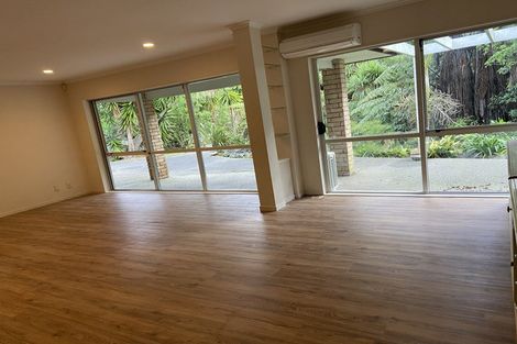 Photo of property in 21 Kinnard Lane, Totara Park, Auckland, 2019