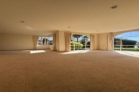 Photo of property in 16 Washington Place, Havelock North, 4130