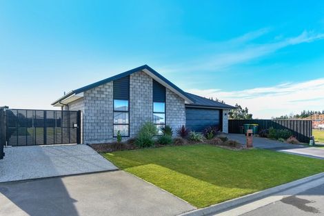 Photo of property in 3 Cedric Place, Darfield, 7510