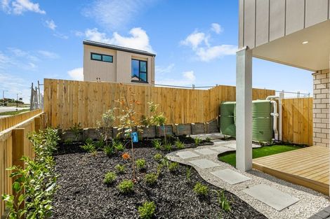 Photo of property in 200 Henwood Road, Westgate, 0814