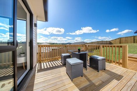 Photo of property in 15 Frankfield Road, Pokeno, 2402