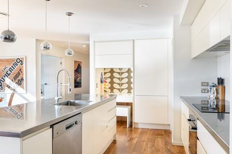 Photo of property in 6 Puketutu Grove, Motueka, 7120