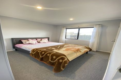 Photo of property in 13a Clarice Place, Takanini, 2112