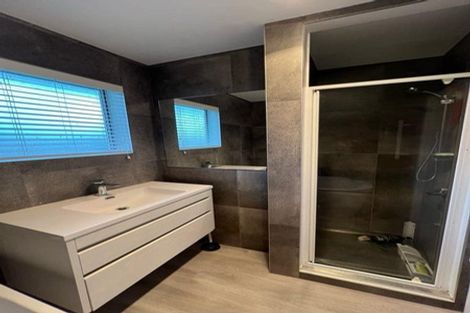 Photo of property in 35 Priestley Drive, Bucklands Beach, Auckland, 2014