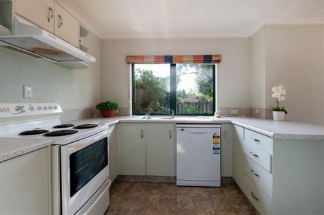 Photo of property in 11unit Mckee Avenue, Fenton Park, Rotorua, 3010