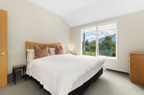 Photo of property in 5 Windsor Place, Queenstown, 9300