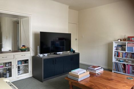 Photo of property in Hamilton Flats, 9u4 Hawker Street, Mount Victoria, Wellington, 6011