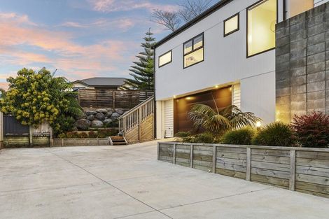Photo of property in 7/2a Montrose Place, Highlands Park, New Plymouth, 4312
