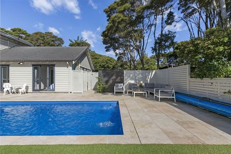 Photo of property in 251 Kaipara Road, Papakura, 2582