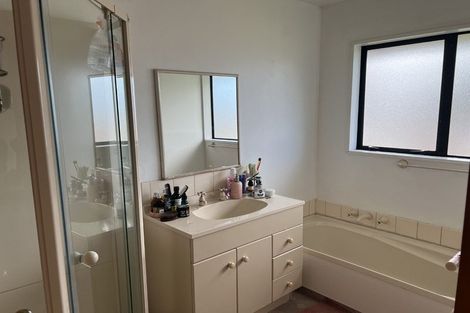 Photo of property in 162 Peverel Street, Riccarton, Christchurch, 8041