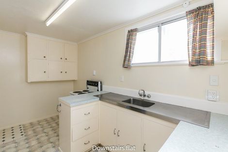 Photo of property in 56 Stewart Drive, Newlands, Wellington, 6037