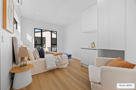Photo of property in 37a Crestview Rise, Papakura, 2110