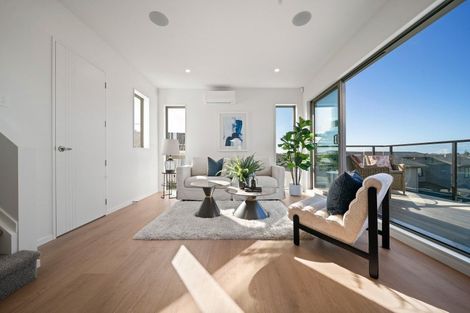 Photo of property in 1d Clematis Avenue, Murrays Bay, Auckland, 0630