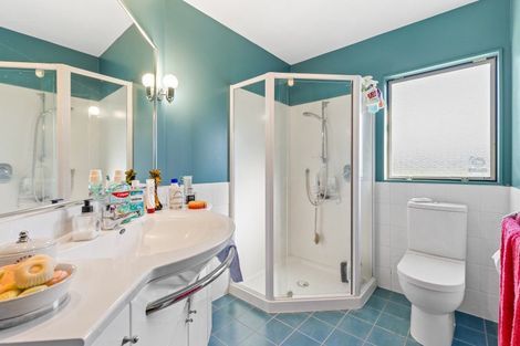 Photo of property in 14 Station Road, Huapai, Kumeu, 0810
