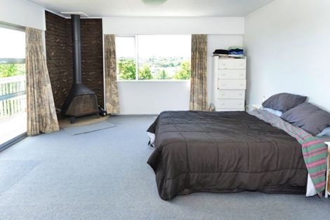 Photo of property in 12 Kauri Road, Stanmore Bay, Whangaparaoa, 0932