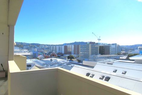 Photo of property in Pirie Street Townhouses, 28/35u Pirie Street, Mount Victoria, Wellington, 6011