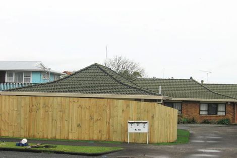 Photo of property in 2/10 King Edward Avenue, Papakura, 2110