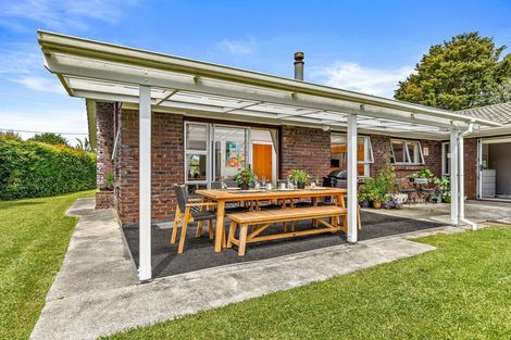 Photo of property in 39 Harbour View Road, Point Wells, 0986
