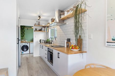 Photo of property in 176 Solar Road, Glen Eden, Auckland, 0602