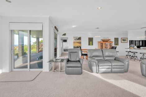 Photo of property in 35 Seascape Crescent, Waipu, 0582