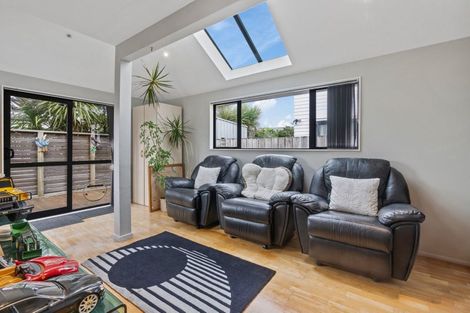 Photo of property in 10a Chelsea Street, Miramar, Wellington, 6022