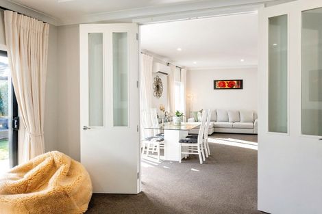 Photo of property in 10 Ruahine Road, Poraiti, Napier, 4112