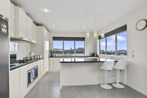 Photo of property in 6 Polestar Lane, Whitby, Porirua, 5024