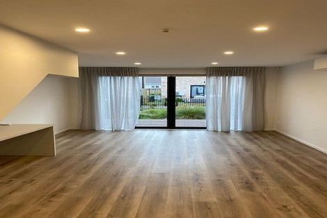 Photo of property in 2/37 Webb Street, St Albans, Christchurch, 8014