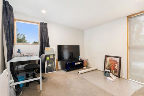Photo of property in 36 Hills Road, Edgeware, Christchurch, 8013