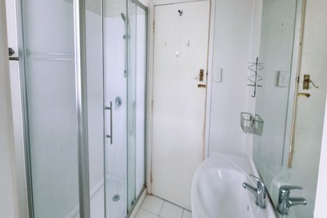 Photo of property in 8 Keeling Road, Henderson, Auckland, 0612