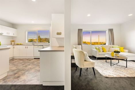 Photo of property in 2/86 Don Buck Road, Massey, Auckland, 0614