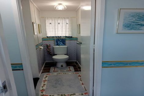 Photo of property in 11 Iredale Road, Hawera, 4610