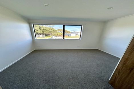Photo of property in 45 Cleat Street, Whitby, Porirua, 5024