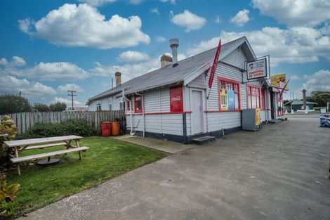 Photo of property in 32 Waimate Highway, Makikihi, Waimate, 7978